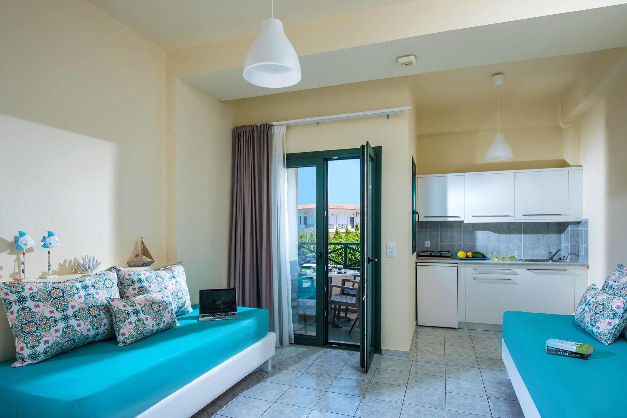 Kristalli Hotel Apartments Малиа Экстерьер фото